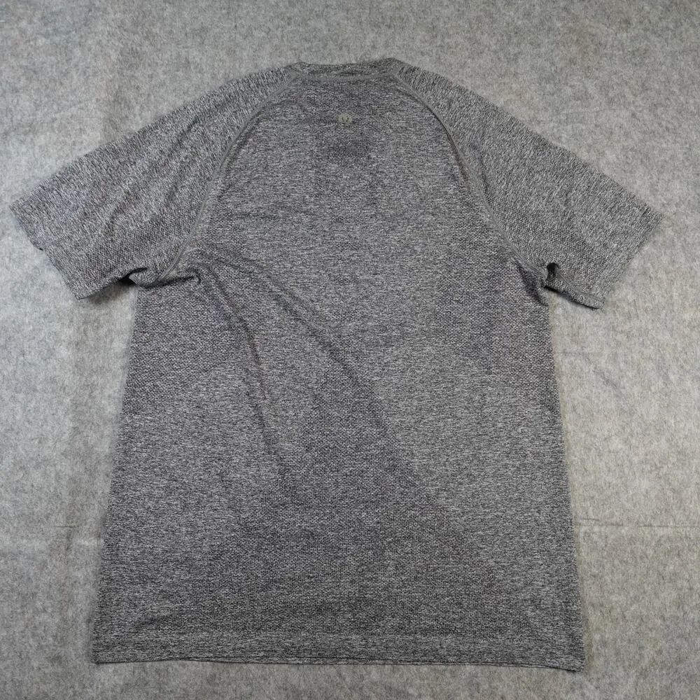 Lululemon Shirt Mens Extra Large Crew Neck Tech Gray Short Sleeve Gym Workout